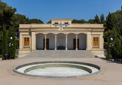 Templo_zoroastrista__Yazd__Ir_n__2016-09-21__DD_45.jpg