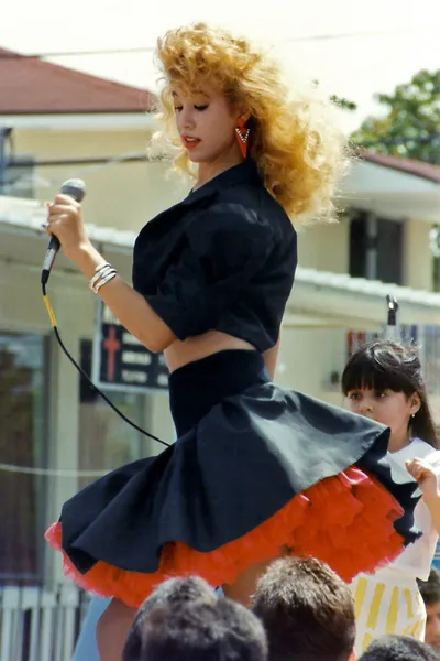 Latin_Singer__Calle_Ocho_Festival__1990