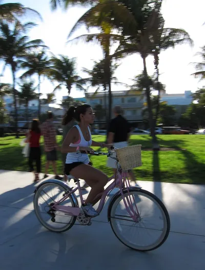 Cycling_Through_Lummus_Park