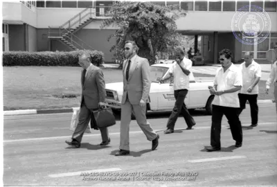 Sr._Betico_Croes_a_bai_Miami_pa_un_Operacion__3_september_1985__Image___7