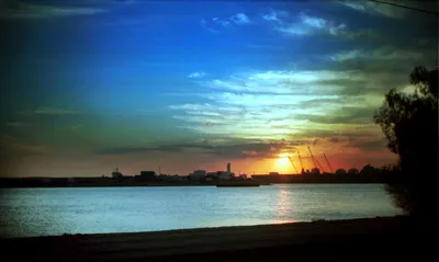 Sunset_Miami_Beach_Florida_USA_March_1983_002