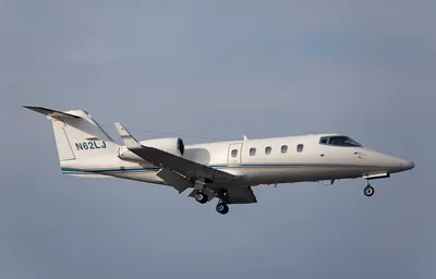 N62LJ_Learjet_55