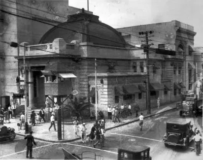 Street_view_of_Bank_of_Bay_Biscayne_Building