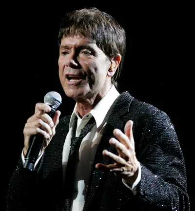 Cliff_Richard_performs_at_State_Theatre__Sydney__Australia__1_.jpg