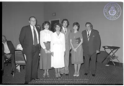 Delegacion_di_Aruba_Gezaghebber_Figaroa_Diputado_Nelson_Oduber-_Daniel_Leo-_B._Arends-_V._van_Trigt-_A._Muyale_a_biaha_pa_Miami__Image___3