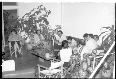 Delegacion_di_Aruba_Gezaghebber_Figaroa_Diputado_Nelson_Oduber-_Daniel_Leo-_B._Arends-_V._van_Trigt-_A._Muyale_a_biaha_pa_Miami__Image___25
