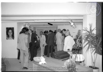 Delegacion_di_Aruba_Gezaghebber_Figaroa_Diputado_Nelson_Oduber-_Daniel_Leo-_B._Arends-_V._van_Trigt-_A._Muyale_a_biaha_pa_Miami__Image___29