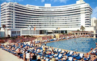 Fontainebleau_Hotel_Pool_and_Cabana_Club_Miami_Beach_FL