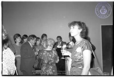 Delegacion_di_Aruba_Gezaghebber_Figaroa_Diputado_Nelson_Oduber-_Daniel_Leo-_B._Arends-_V._van_Trigt-_A._Muyale_a_biaha_pa_Miami__Image___1