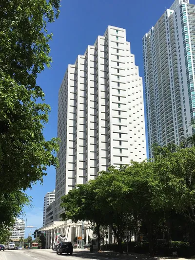 801_Brickell_Building_1985