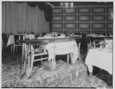 Fontainebleau_Hotel__Miami_Beach__Florida._LOC_gsc.5a23503.tif