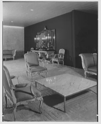 Fontainebleau_Hotel__Miami_Beach__Florida._LOC_gsc.5a23465.tif