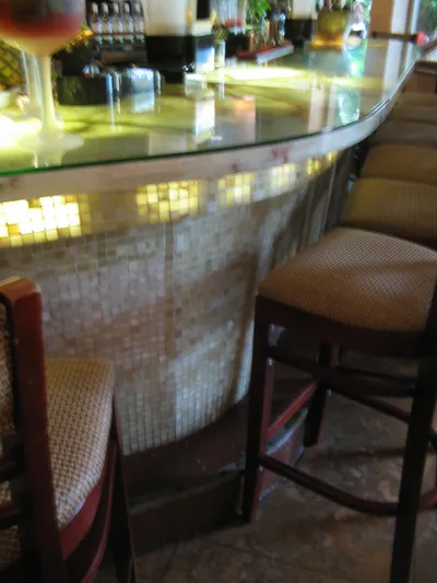 Lit_Shell_Old_Bar_IMG_3389