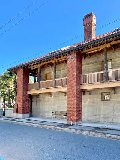 Artist_Studios_Building__Ponce_de_Leon_Hotel__Flagler_College__King_Street__St._Augustine__FL_-_50784971871.jpg