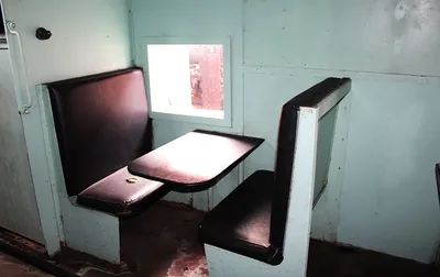 Atlantic_Coast_Line_caboose_interior_7626