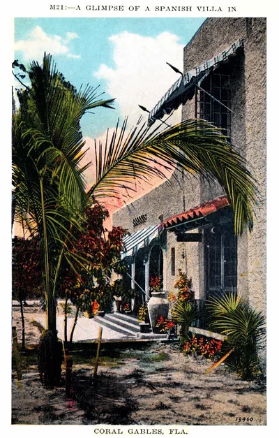 Coral_Gables_-_A_glimpse_of_a_Spanish_villa.jpg