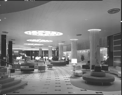 Fontainebleau_Hotel__Miami_Beach__Florida._LOC_gsc.5a30276.jpg
