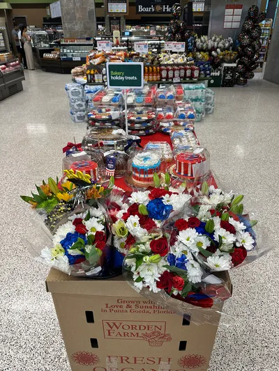 Memorial_Day_Publix_Historic_Overtown__54542322943_.jpg