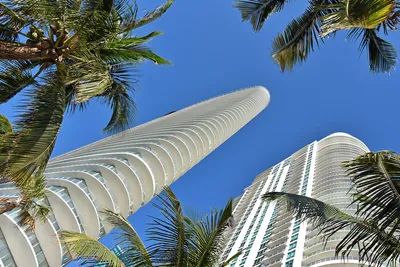 Aston_Martin_Residences