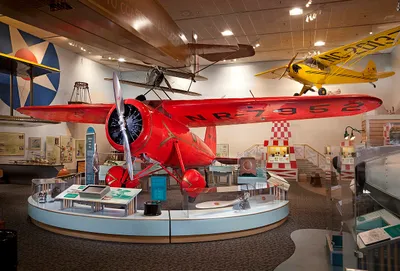 Lockheed_Vega_5B__Amelia_Earhart_-_DPLA_-_17901a4d2c93d49987e58e0b46efd42c__page_12_.jpg